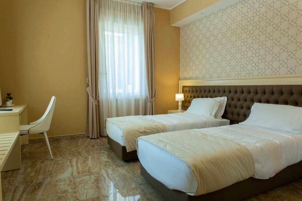 Aurum Suites Pescara Exterior photo